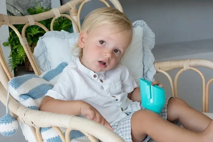 kubek-doidy-czerwony-stan-nowy-produkt-wprowadzony-do-obrotu-na-terenie-ue-przed-13-12-2024-tak