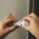 regulowana-tasma-blokujaca-marka-dreambaby