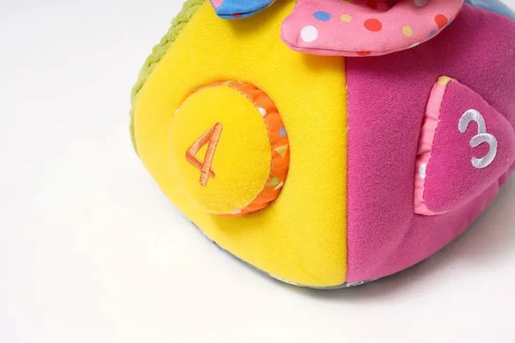 miekki-sorter-z-klockami-patrick-bohater-inny