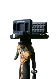 pastoral-fiery-deer-4-wspornik-gun-clamp-2-0
