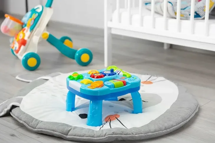 stoliczek-interaktywny-falla-blue-stan-nowy-bohater-inny