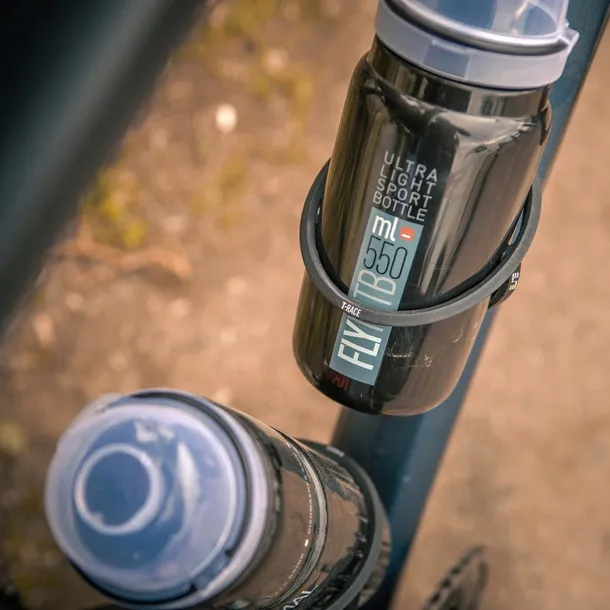 koszyk-bidonu-elite-t-race-amaranth-material-dominujacy-tworzywo-sztuczne