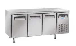 stol-chlodniczy-3-drzwiowy-z-agregatem-bocznym-arktic-gn-1-1-230v-350w