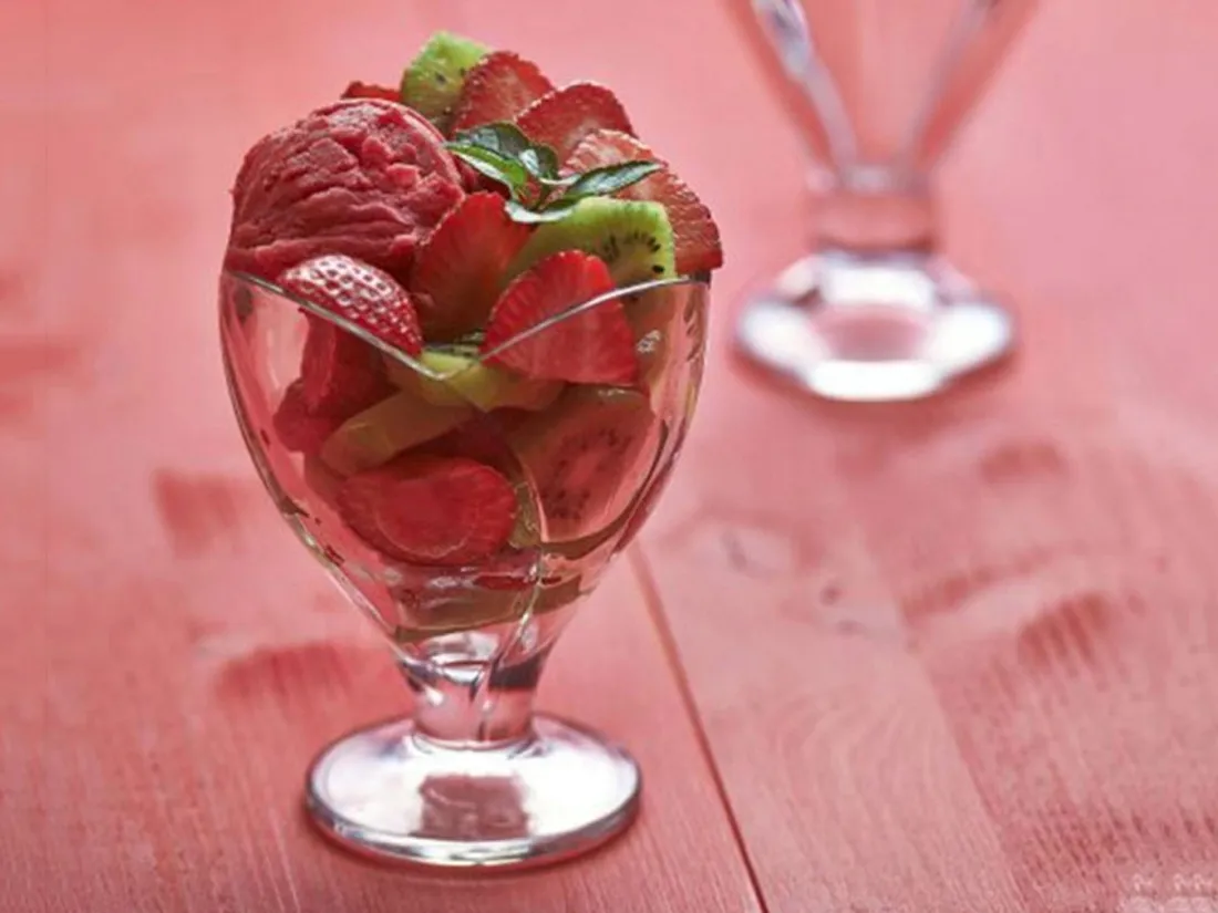 2-pucharki-do-lodow-deserow-tulipan-pasabahce-stan-nowy