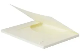 folder-na-zdjecia-kremowy-rzeczy-z-papieru