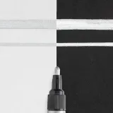 pisak-pen-touch-medium-silver-2mm-srebrny-sakura-stan-nowy