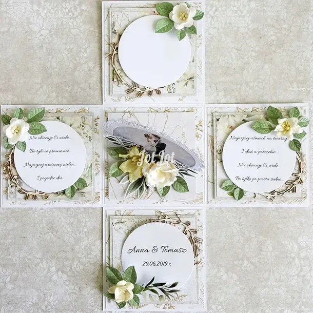 pudelko-exploding-box-biale-8x8-rzeczy-z-papieru-rodzaj-exploding-box
