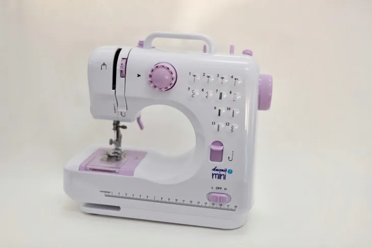 maszyna-do-szycia-mini-liczba-sciegow-12