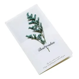 kartka-z-naturalnym-suszonym-kwiatem-niebieska-n5