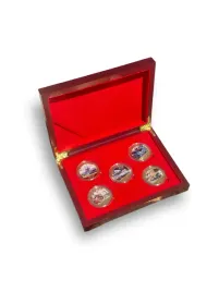 5-pamiatkowych-monet-pearl-harbor-ekskluzywne-drewniane-pudelko-dikom