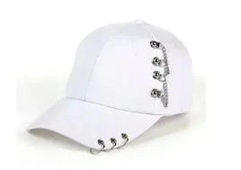 czapka-z-daszkiem-hip-hop-bejsbolowka-z-metalowymi-odjechana-biala-metal