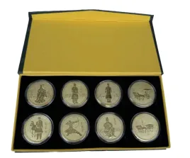 zestaw-monet-pamiatkowych-chinskich-wojownikow-8-pudelko-na-prezent