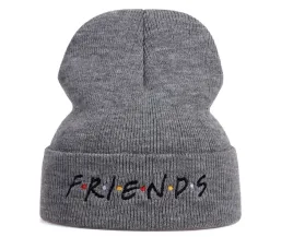 czapka-jesienna-zimowa-friends-szara-super-mila-haft-na-rower