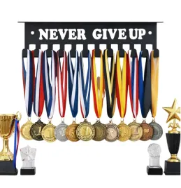 wieszak-na-klucze-medale-nagrody-klucze-dikom-czarny-metal-30cm-15-hakow