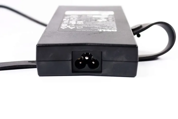 zasilacz-do-notebooka-ory-dell-pa-4e-130w-moc-zasilacza-130-w