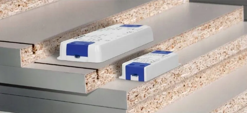 zasilacz-plaski-do-led-12vdc-30w-ip20