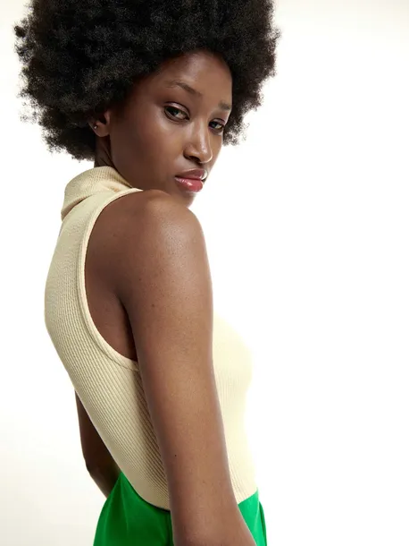 zolty-top-golf-reserved-l-linia-regular