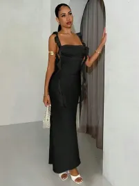 czarna-satynowa-sukienka-maxi-shein-s