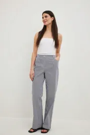 bialo-niebieskie-proste-spodnie-w-paski-na-kd-xxs