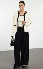 bezowy-sweter-z-topem-trendyol-s