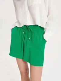 zielone-szorty-z-wiskozy-reserved-xs