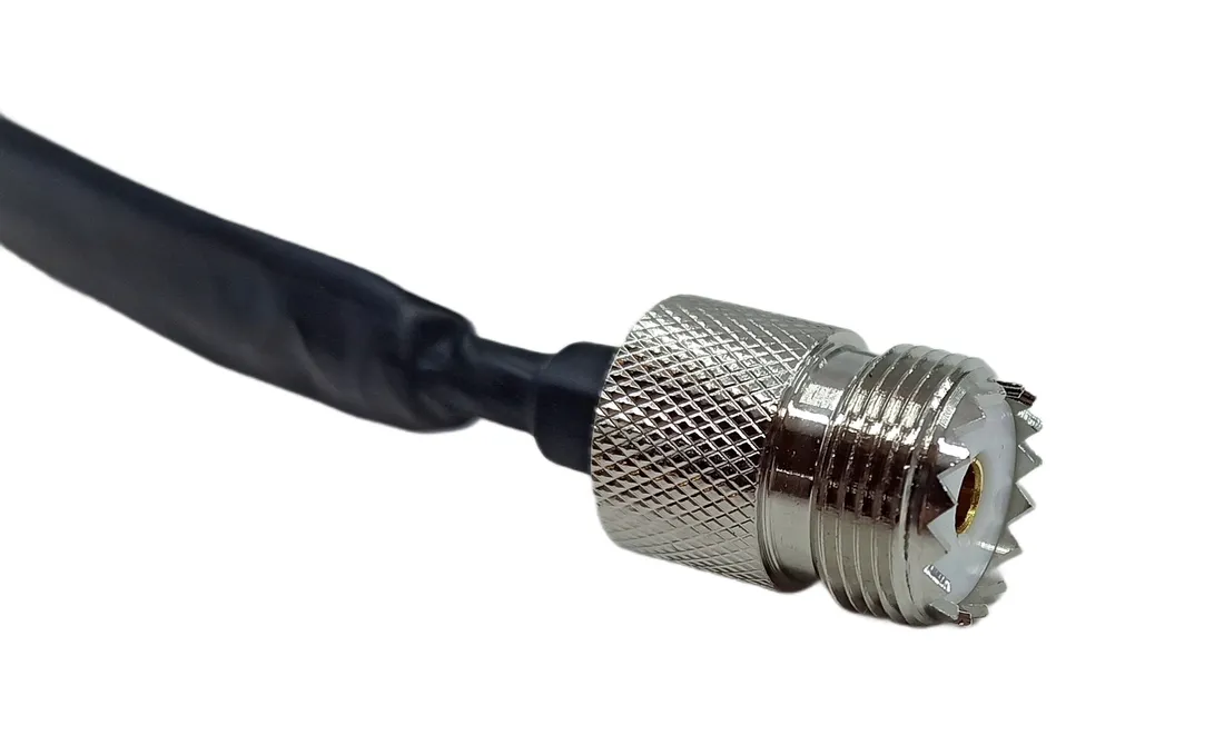 przepust-40-cm-okienny-gniazda-uhf-50-ohm-uc1
