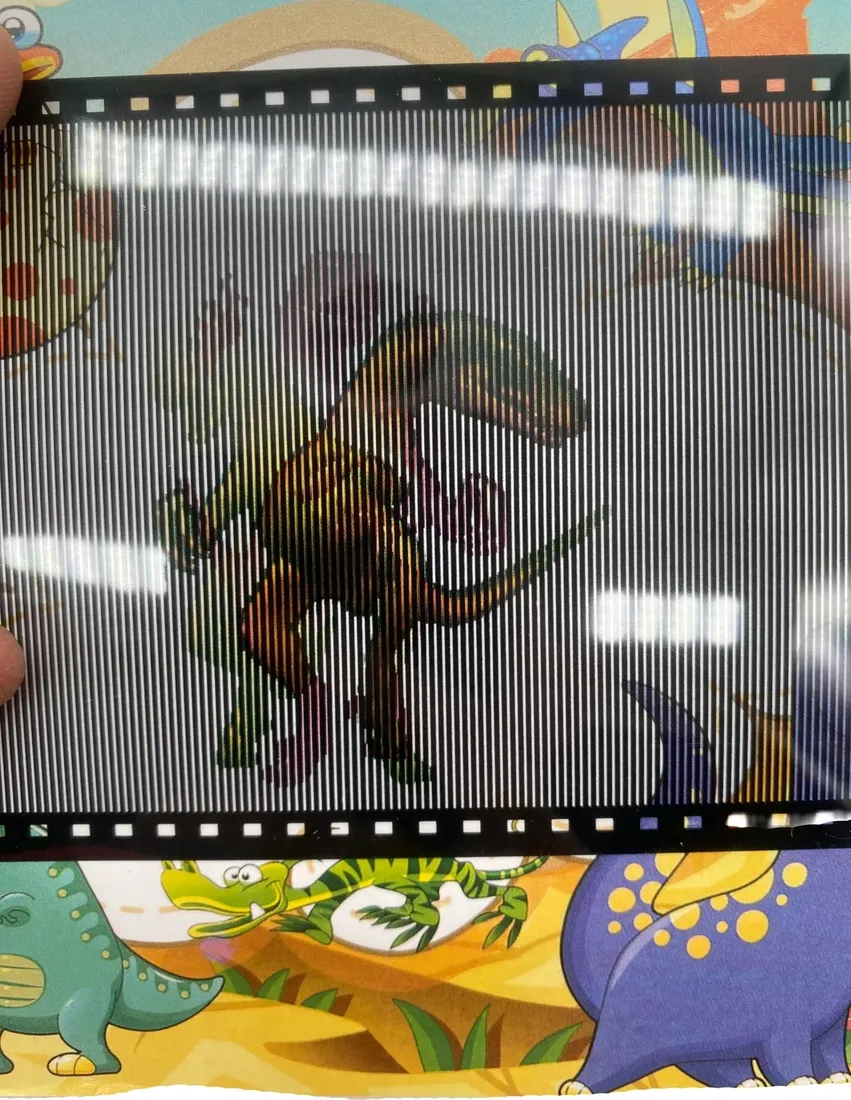 magic-colouring-book-dinozaury-stan-nowy