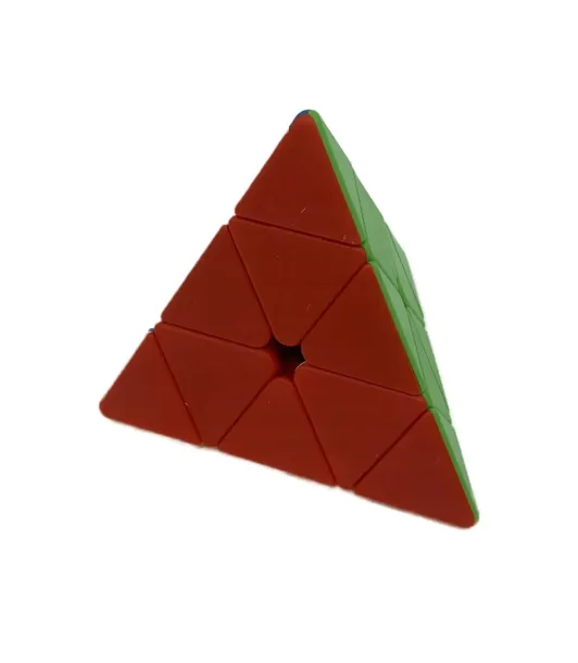 kostka-logiczna-magic-cube-pyraminx-3x3-wiek-dziecka-3-lata