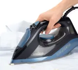 zelazko-black-decker-bxir2801e-2800-w-kolor-dominujacy-niebieski