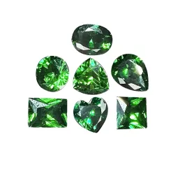 szmaragd-korundowy-zestaw-7-szt-rozny-ksztalt-kamienie-ozdobne