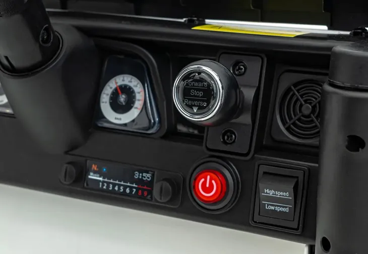 auto-off-road-climber-bialy-na-akumulator-dla-dzieci-gratisy-pojemnosc-akumulatora-7-ah