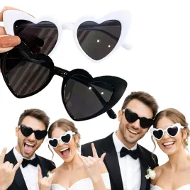 okulary-serca-biale-i-czarne-dla-mlodej-pary-imprezowe-serduszka-fotobudka