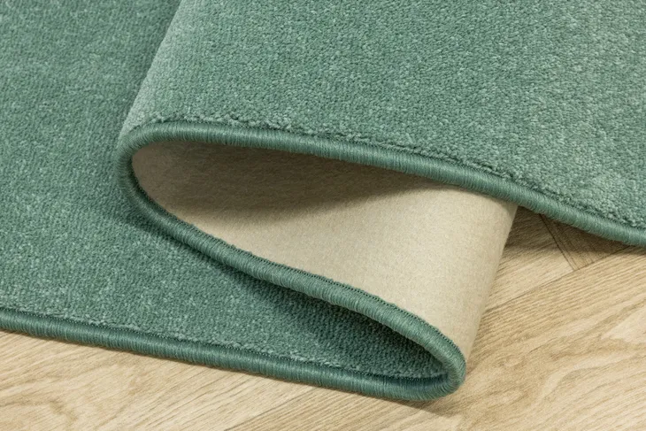 dywan-zielony-szalwiowy-modny-gladki-na-filcu-do-salonu-wembley-400x500-cm-kod-produktu-w-wembley-40-kolor-odcienie-zieleni