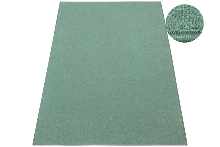 dywan-zielony-szalwiowy-modny-gladki-na-filcu-do-salonu-wembley-400x500-cm-grubosc-11-mm