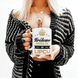 kubek-bialy-krolowe-rodza-sie-w-lipcu