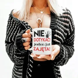 kubek-bialy-napis-nie-dotykac-jestem-juz-zajeta