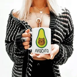 kubek-bialy-avocato-smieszny-prezent-dla-niej