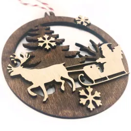 piekna-bombka-drewniana-recznie-robiona-malowana