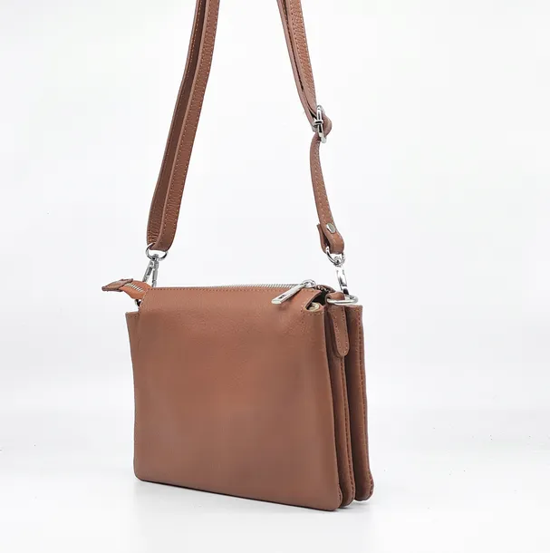 listonoszka-w-brazowym-kolorze-model-ts-bag-mk99-dolabrown