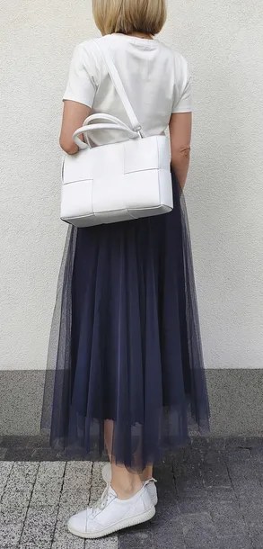 biala-torebka-shopperka-do-reki-marka-laura-biaggi
