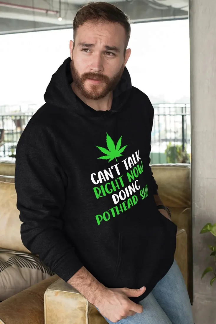 bluza-z-kapturem-can-t-talk-right-now-doing-weed-stan-nowy