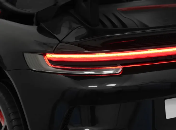 auto-porsche-911-gt3-strong-mp4-czarny-na-akumulator-dla-dzieci-gratisy-kod-producenta-pa-dk-p911-strong-mp4-cz