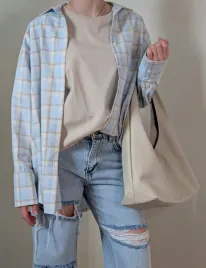 koszula-dluga-oversize-w-kratke-sempre-blekit-bez-smietana