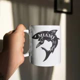 kubek-milosnik-zwierzat-delfin-miami-kolor-bialy