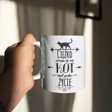 kubek-pracuje-by-moj-kot-mial-godne-zycie-kolor-bialy