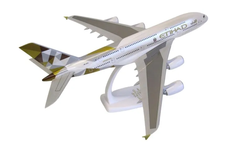 model-samolotu-airbus-a380-etihad-1-250-stan-nowy