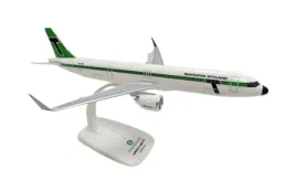 model-samolotu-airbus-a321neo-transavia-retro-ph-yhd