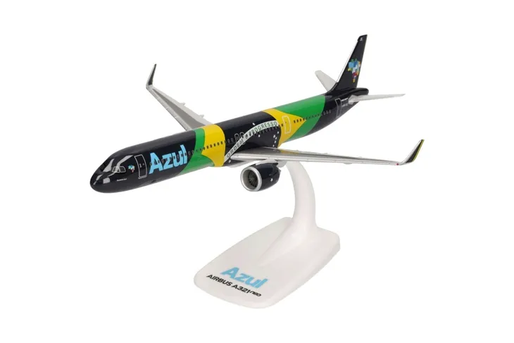 model-samolotu-airbus-a321neo-azul-1-200-stan-nowy