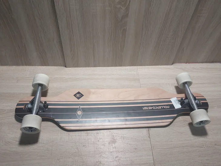 deskorolka-rollercoaster-longboard-drop-through-wzor-paski-stan-nowy-plec-nie-dotyczy