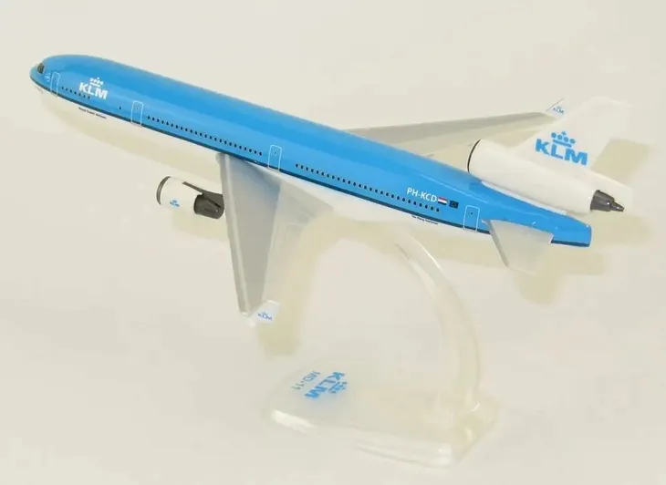 model-samolotu-mcdonnell-douglas-md11-klm-1-200-ph-kcd-stan-nowy